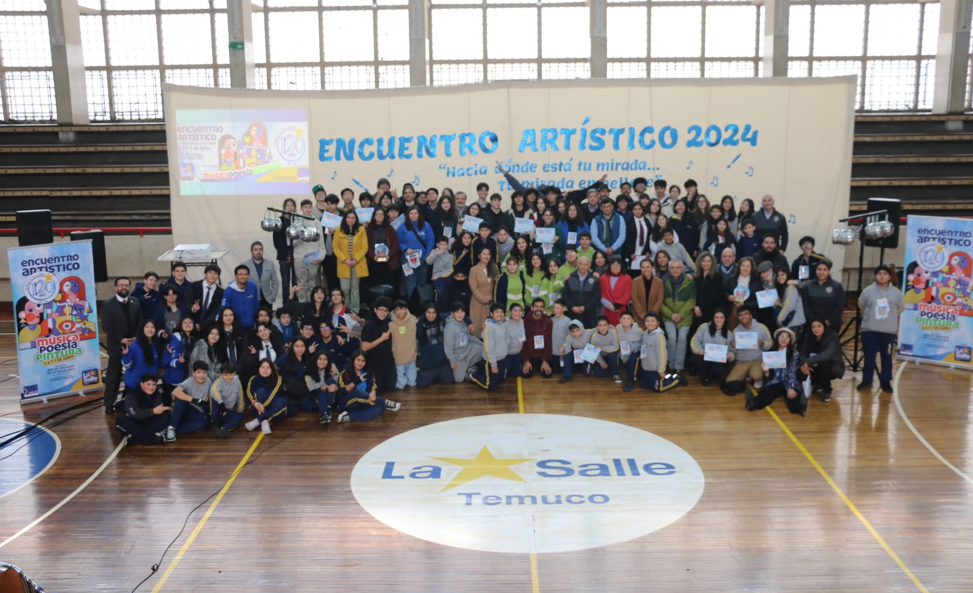 ENCUENTRO ARTÍSTICO... 'HACÍA DÓNDE ESTÁ TÚ MIRADA... TÚ MIRADA EMBELLECE'