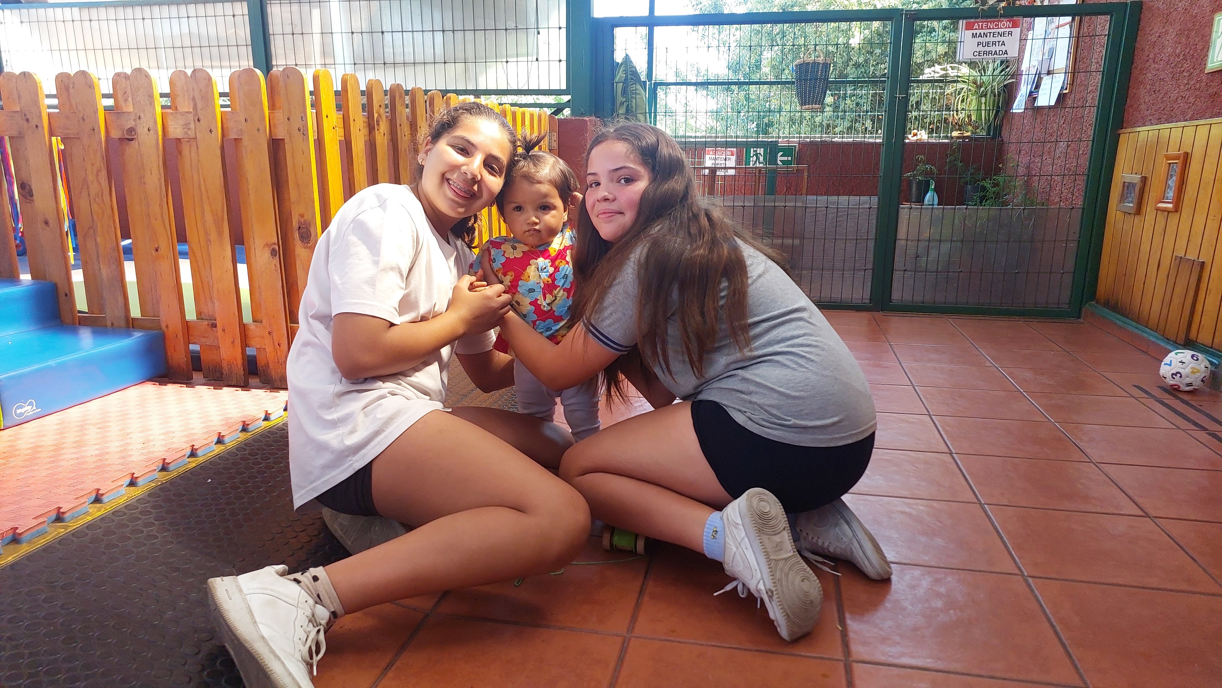 ESTUDIANTES DE 6°B TAMBIÉN VISITAN EL JARDÍN INFANTIL ICHUAC