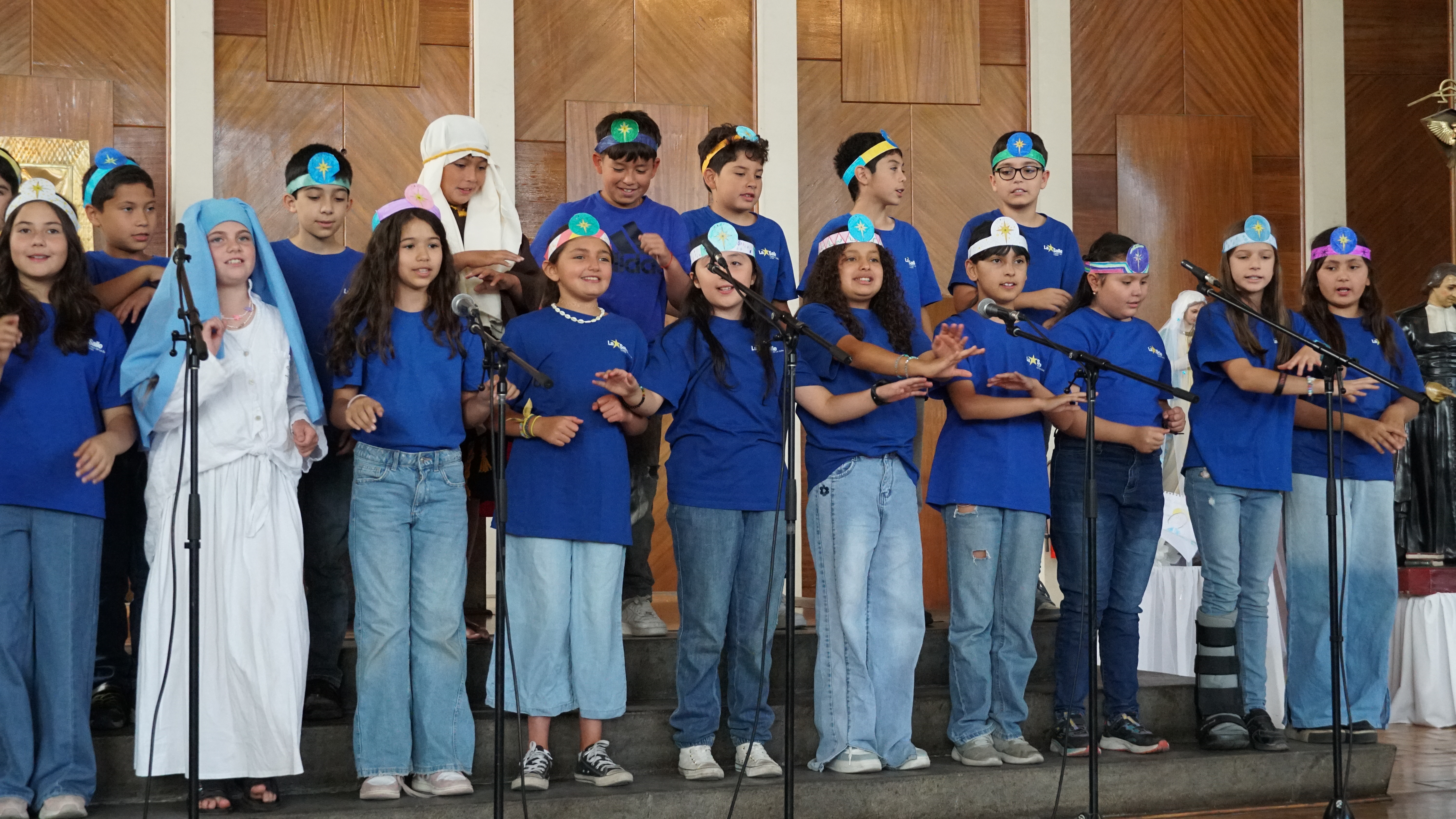 LA SALLE LE CANTA AL NIÑO DIOS: UNA CELEBRACIÓN NAVIDEÑA