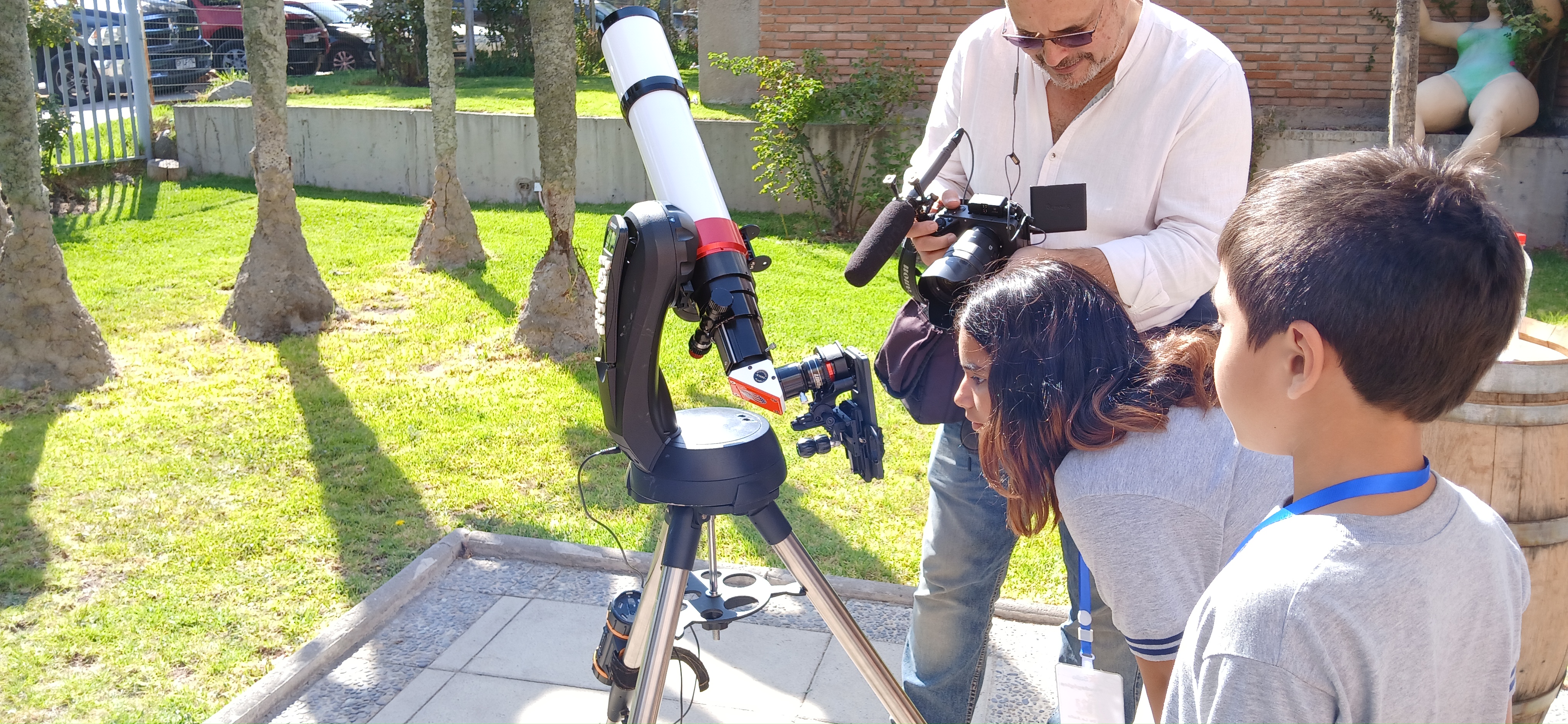 NUESTROS ESTUDIANTES PARTICIPARON DEL 'DÍA DE LA ASTRONOMÍA'