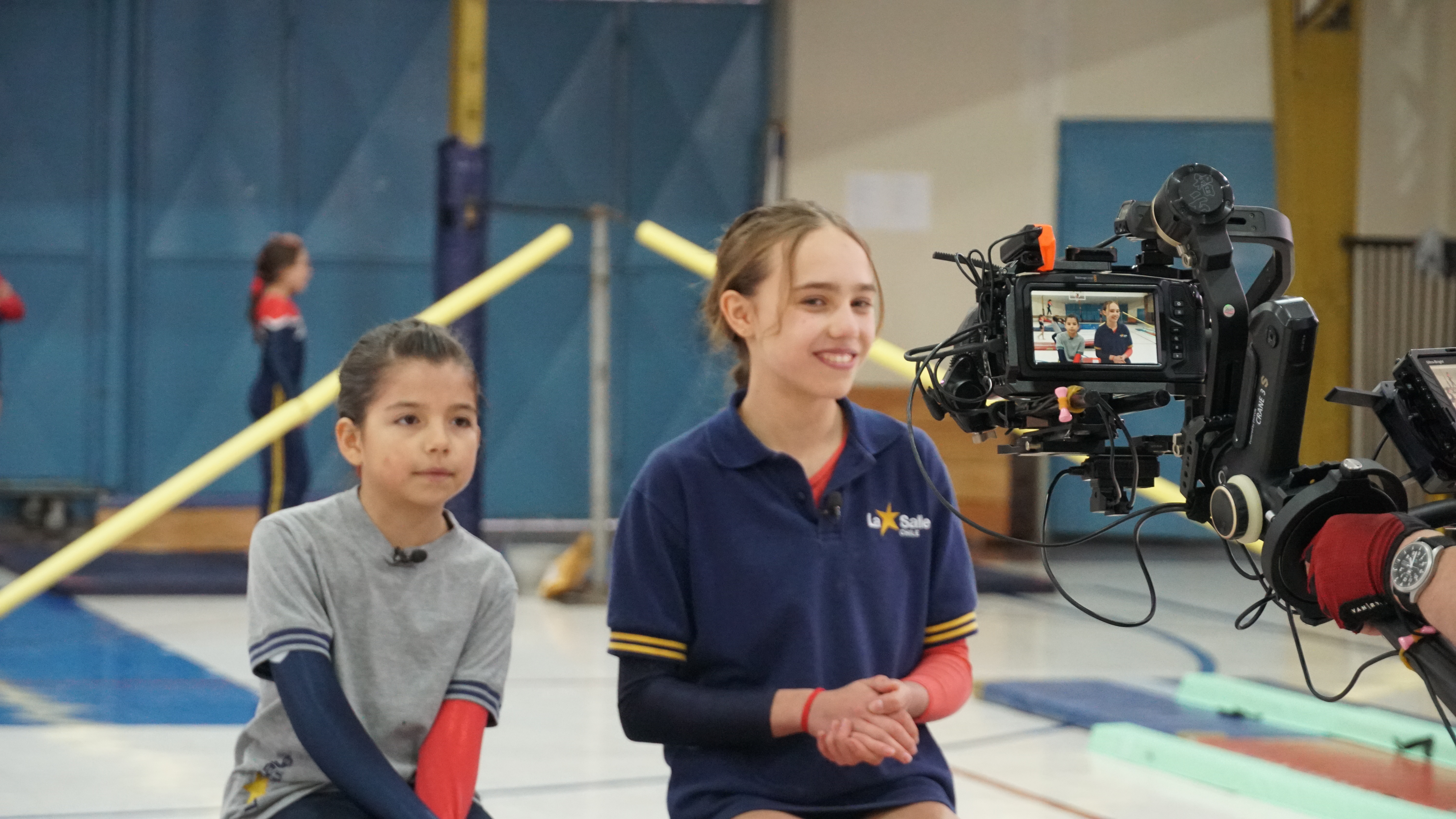 NUESTRAS GIMNASTAS GRABARON PARA UNA SERIE DEL CNTV INFANTIL