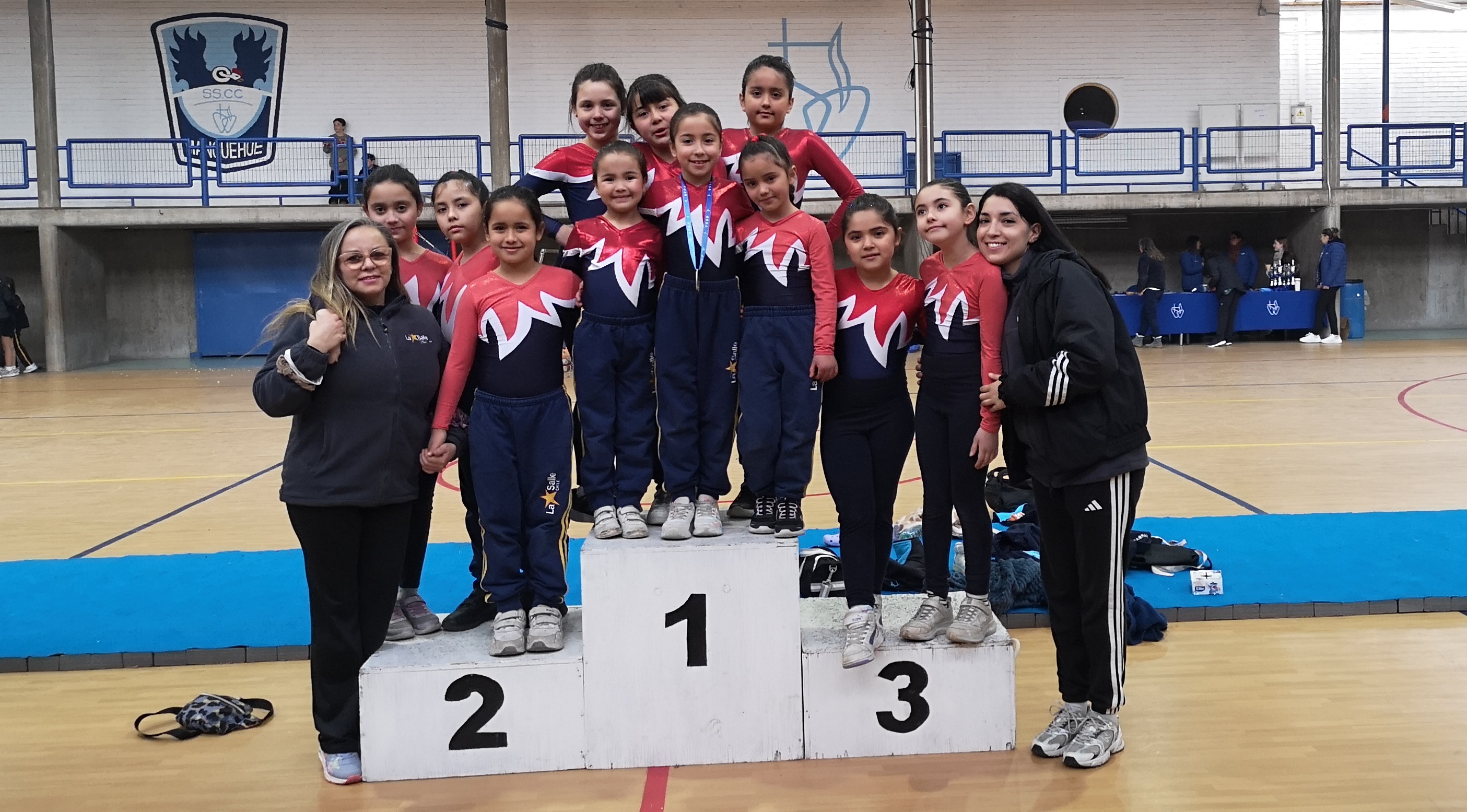 ¡UNA DESTACADA PARTICIPACIÓN DE NUESTRAS GIMNASTAS EN EL CAMPEONATO AEGA!