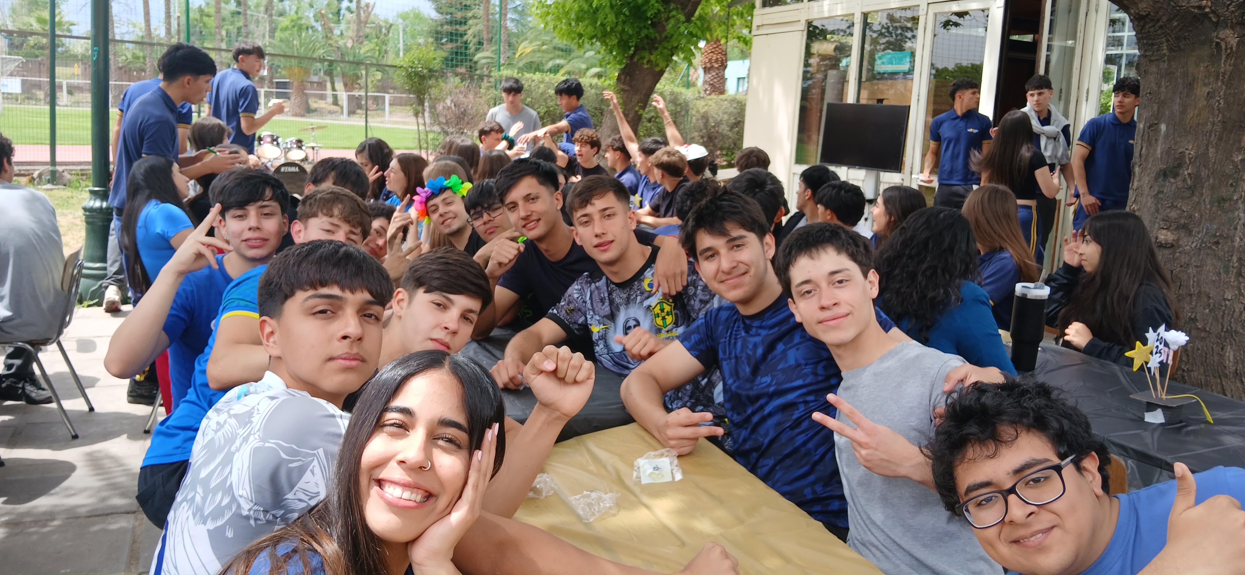 ASÍ COMENZARON LAS DESPEDIDAS DE NUESTROS CUARTOS MEDIOS