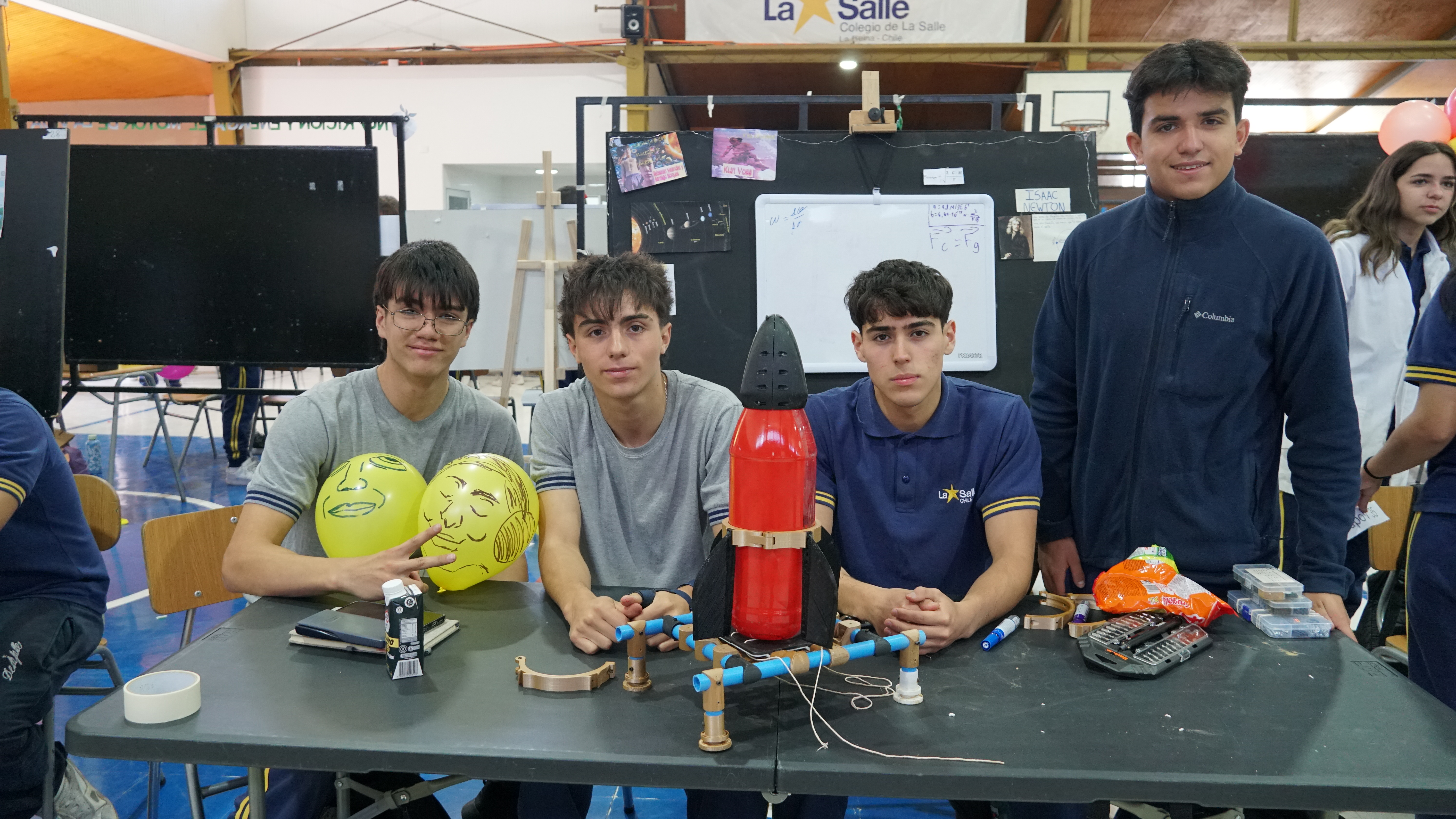 NUESTRA PRIMERA FERIA CIENTÍFICA LASALLISTA