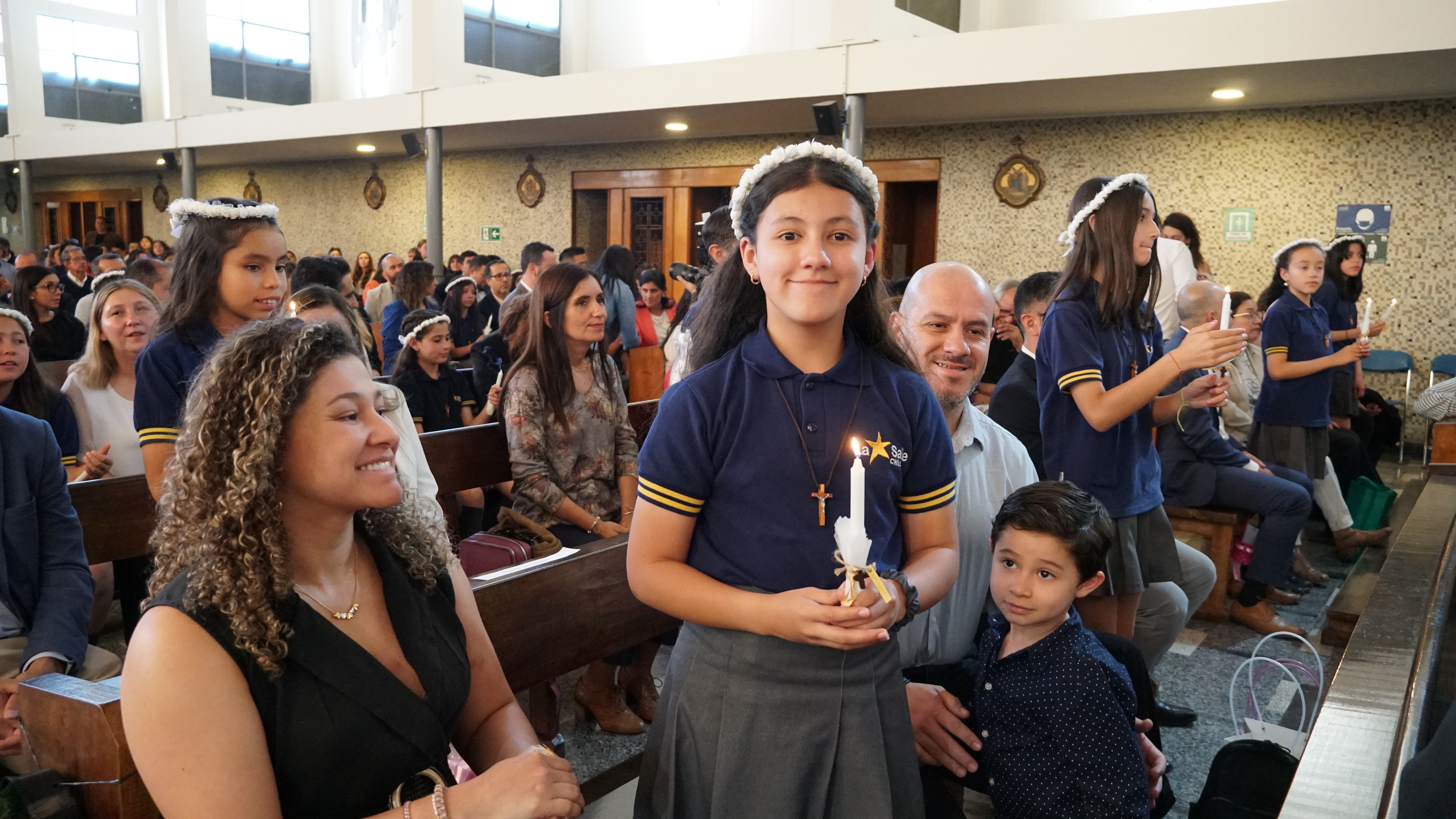 UNA CELEBRACIÓN DE FE: PRIMERA COMUNIÓN DE NUESTROS ESTUDIANTES