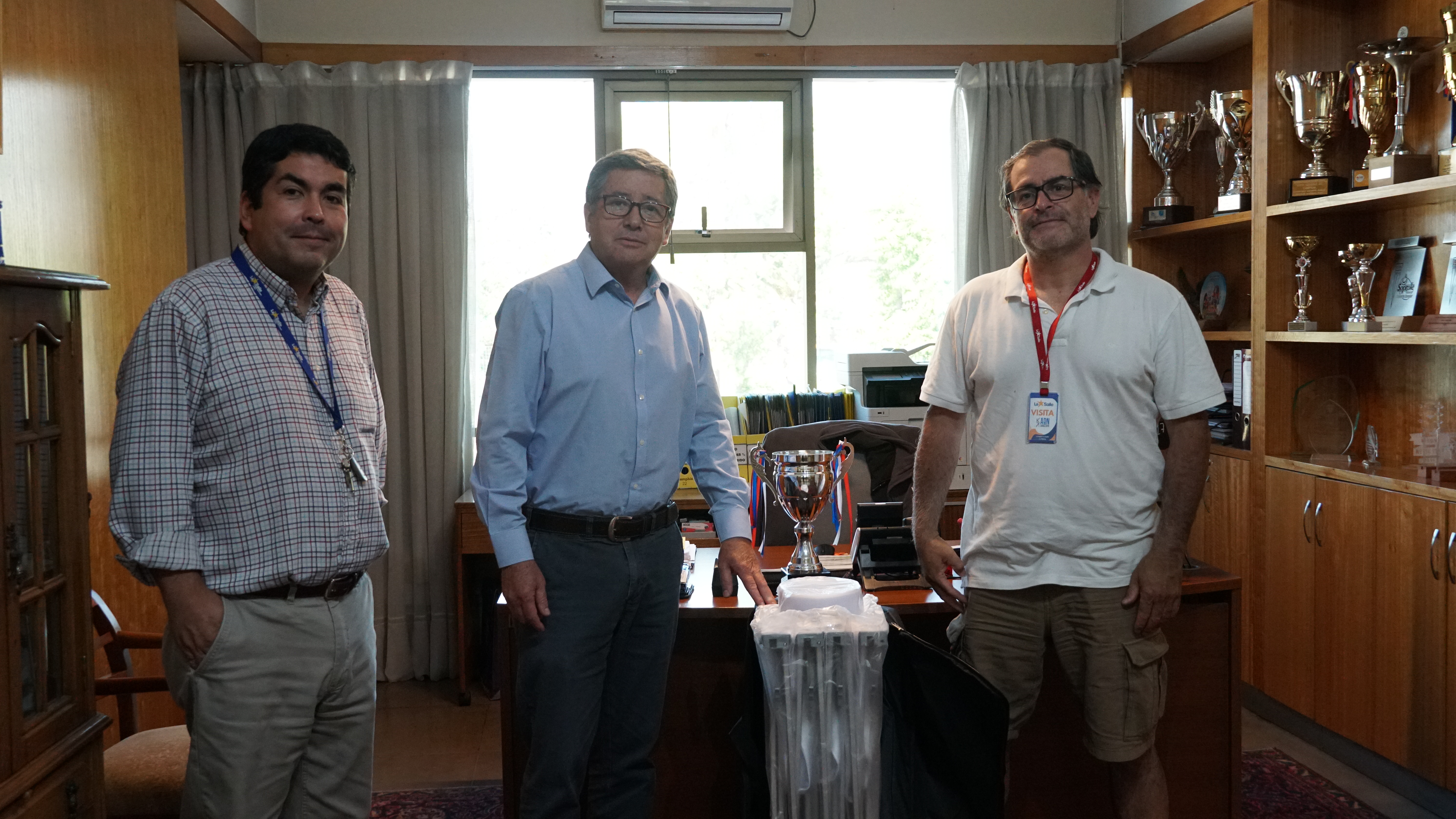 AGRADECEMOS LA GENEROSA DONACIÓN DEL TALLER DE VÓLEIBOL DE APODERADOS