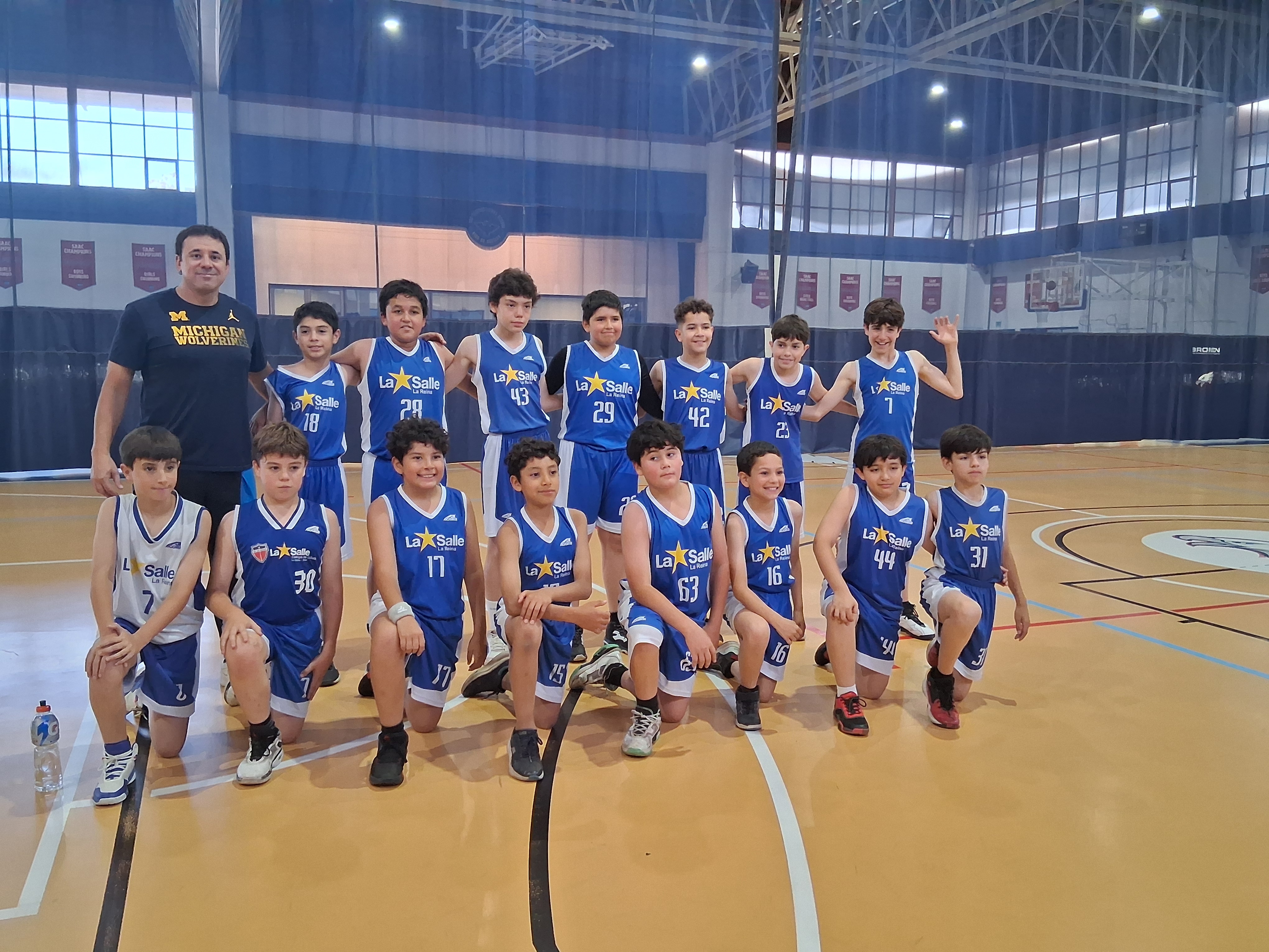 NUESTROS NIÑOS PARTICIPARON DE UN FESTIVAL DE BÁSQUETBOL
