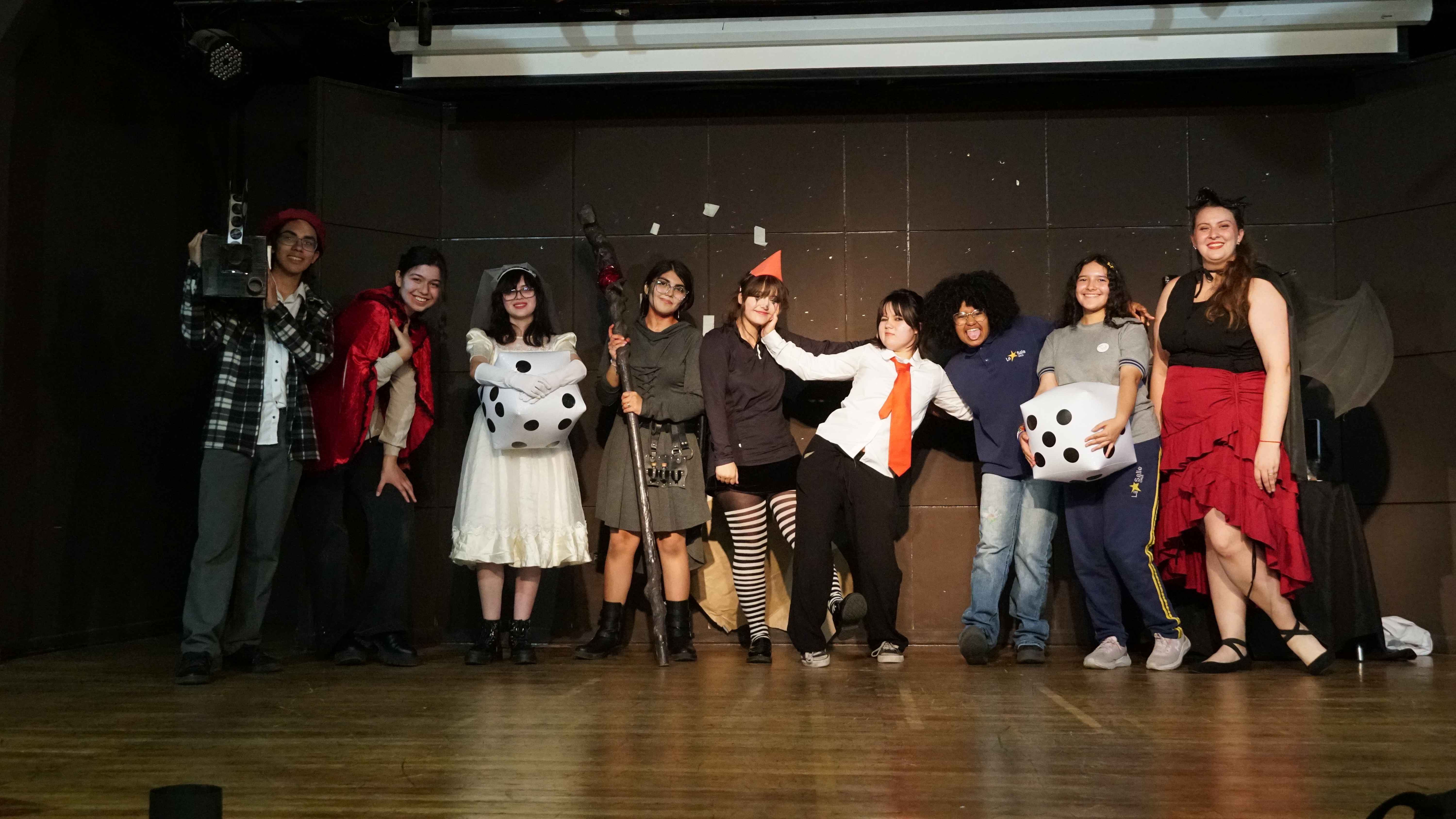 LUZ, CÁMARA… ¡Y TIRA LOS DADOS!