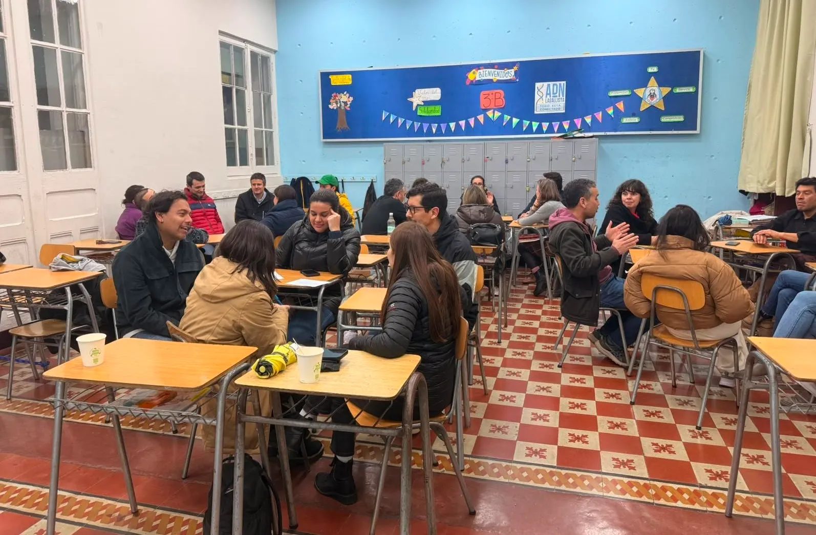 TALLERES PARA PADRES: JUNTOS EN EL CAMINO DE EDUCAR