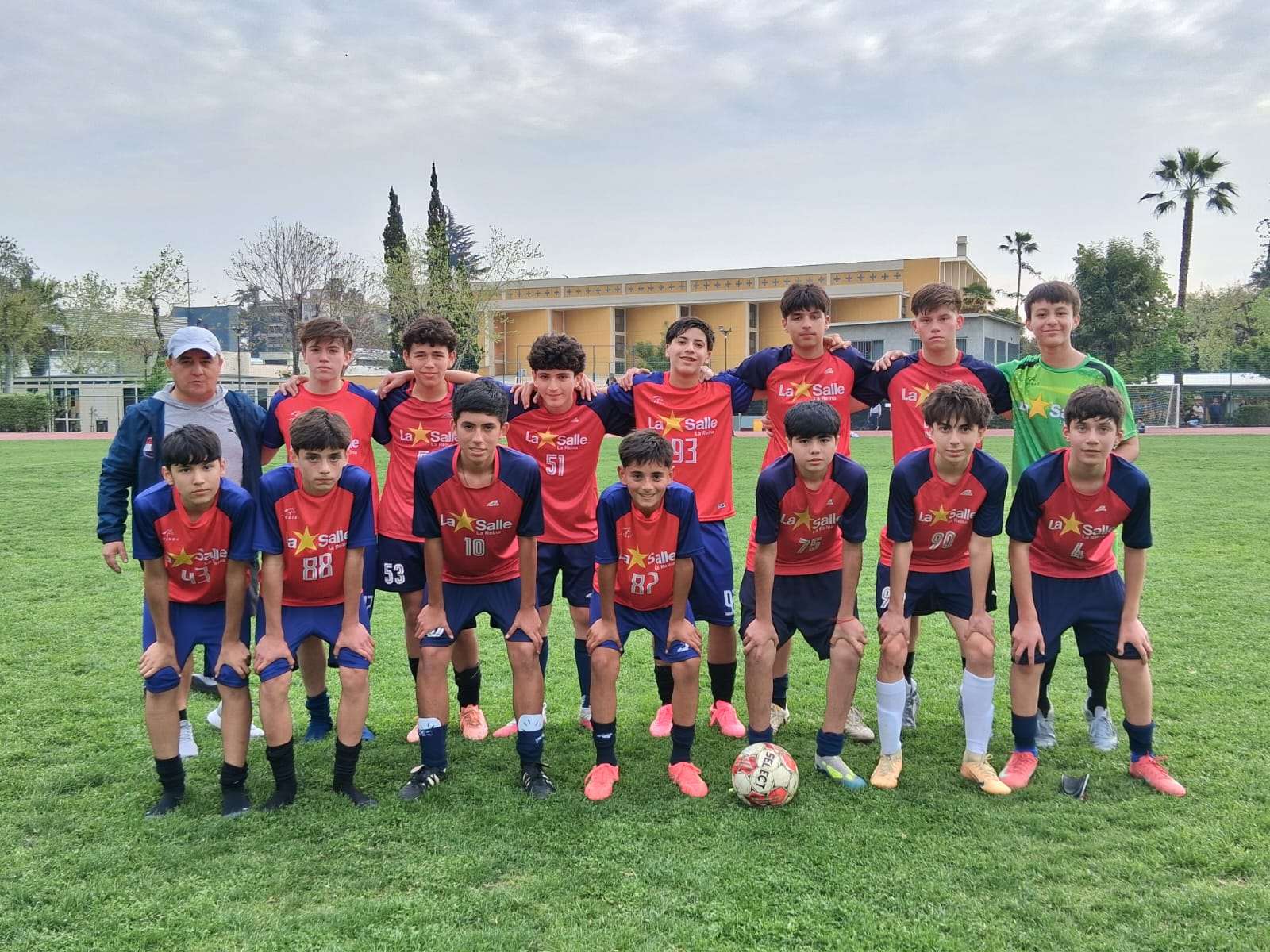 FÚTBOL MINI E INFANTIL SIGUEN DEJANDO TODO EN LA CANCHA