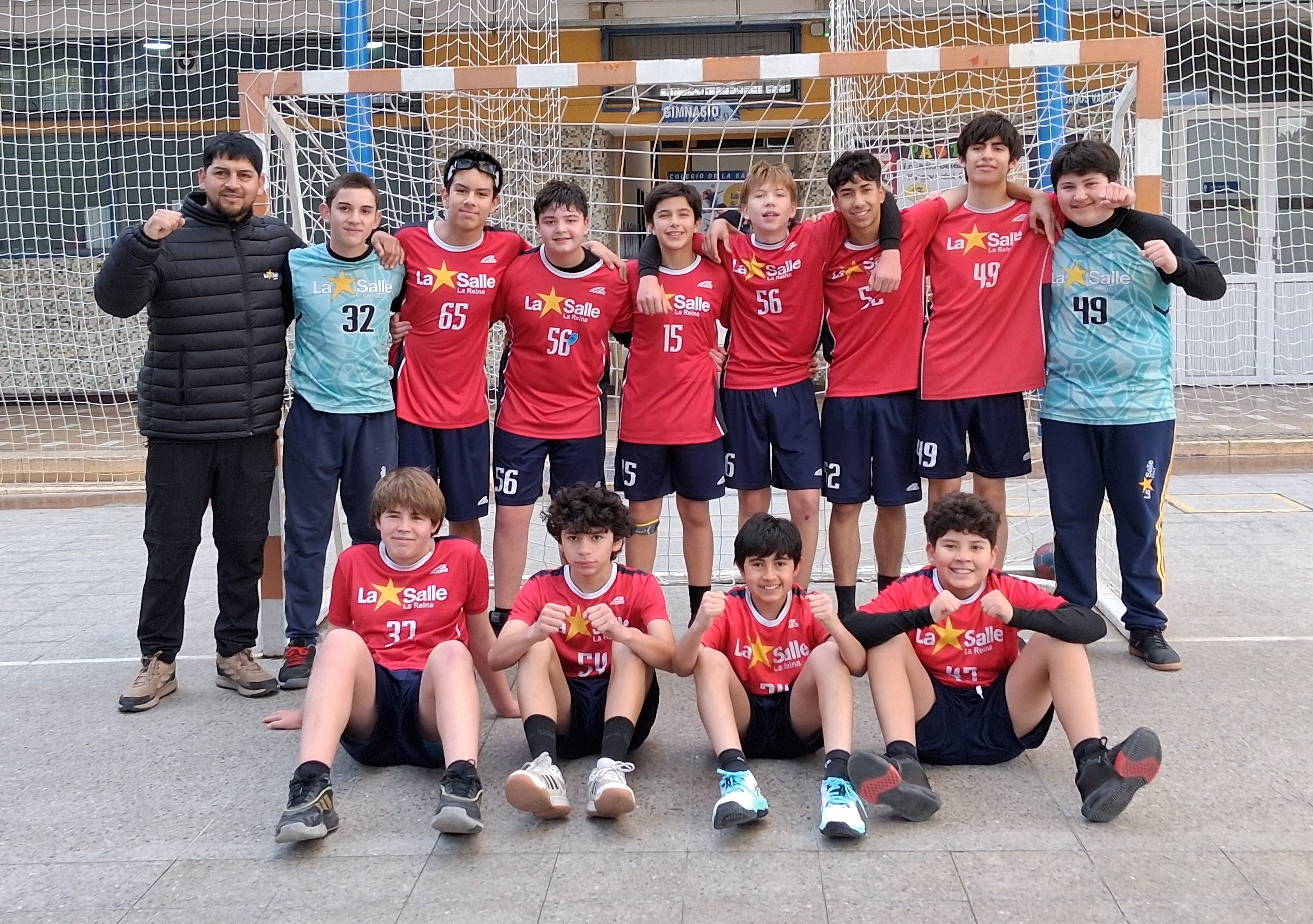 ¡NUESTROS HANDBOLISTAS SIGUEN DEJANDO TODO EN LA CANCHA!