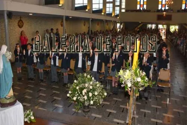 Eucaristía de Iniciación a la Vida Eucarística.