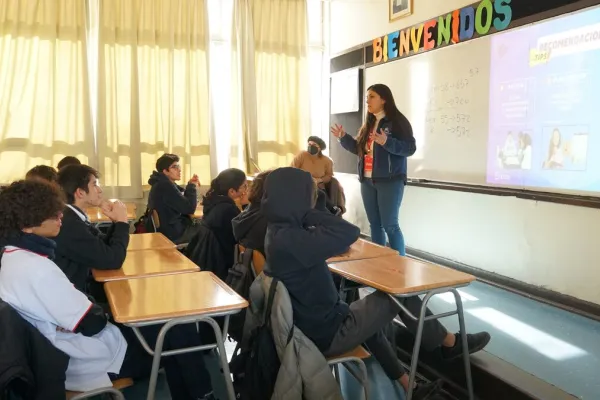 CHARLA NEM I° Y II° MEDIO