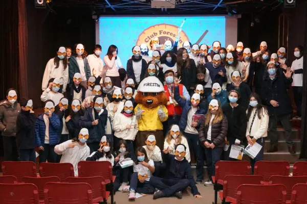 PERSONAL DE LA CONAF REALIZA CHARLA PREVENTIVA EN NUESTRO COLEGIO