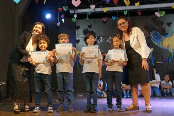 NUESTROS PEQUEÑOS LECTORES BRILLARON EN LA ACTIVIDAD “YA SÉ LEER”
