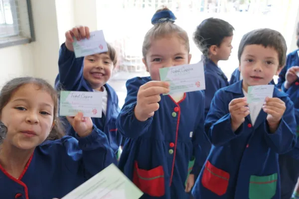 NUESTROS KÍNDER REALIZAN EL PROCESO DE ARTICULACIÓN A LA ENSEÑANZA BÁSICA