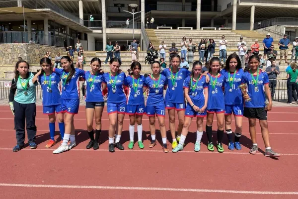 ¡ORGULLOSOS DE NUESTRAS DEPORTISTAS!