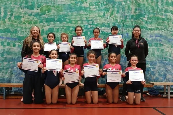 ENCUENTROS AMISTOSOS DE GIMNASIA ARTÍSTICA Y BÁSQUETBOL DAMAS