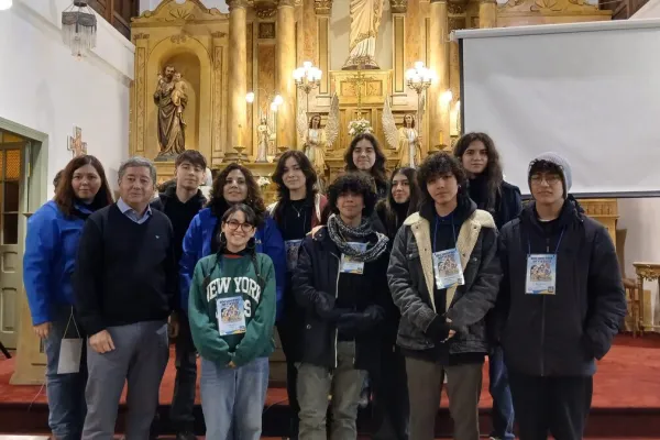 ESTUDIANTES VIAJAN A TEMUCO PARA PARTICIPAR DEL ENCUENTRO ARTÍSTICO 2024