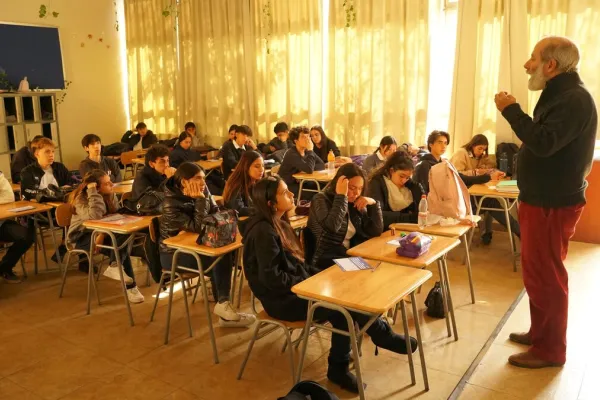 CHARLAS DE ORIENTACIÓN PARA IV° MEDIO