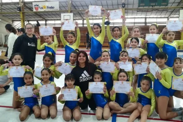 ENCUENTRO DE GIMNASIA ARTÍSTICA EN NUESTRO COLEGIO 