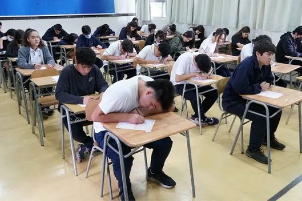 CERTIFICACIÓN DE INGLÉS PARA 8° Y II° MEDIO