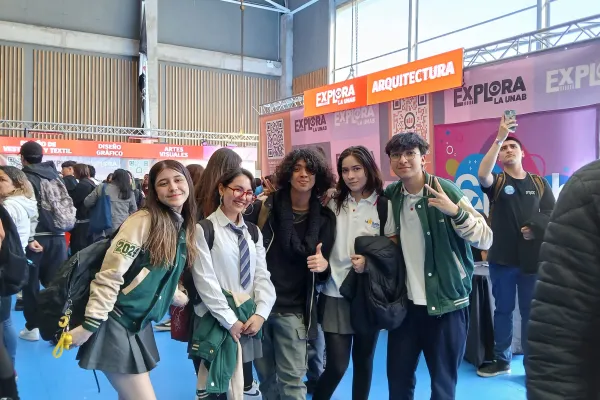 VISITA FERIA EXPLORA UNAB