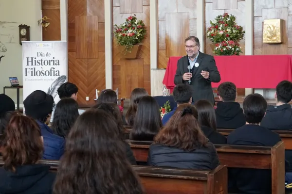 ASÍ FUE NUESTRA PRIMERA CELEBRACIÓN DEL DÍA DE HISTORIA Y FILOSOFÍA