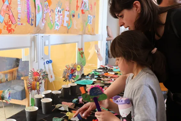 EXPO TALLER DE MANUALIDADES