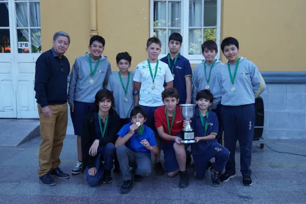 ¡LES PRESENTAMOS A NUESTROS CAMPEONES Y SUBCAMPEONAS!