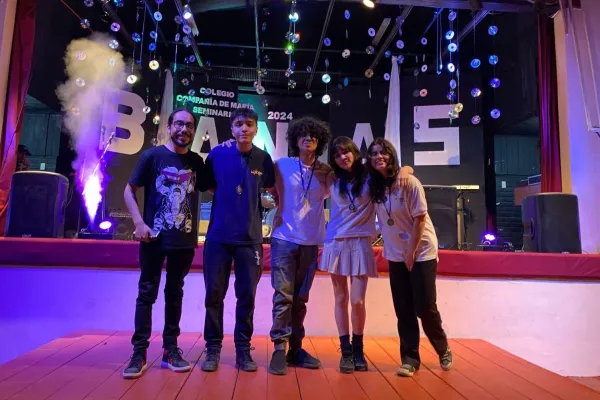 NUESTROS ESTUDIANTES PARTICIPARON DE UN FESTIVAL DE BANDAS