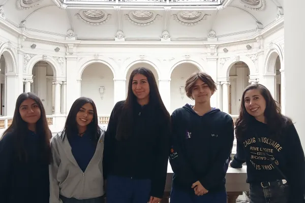 NUESTROS ESTUDIANTES DE III° Y IV° MEDIO VISITAN EL MUSEO DE BELLAS ARTES