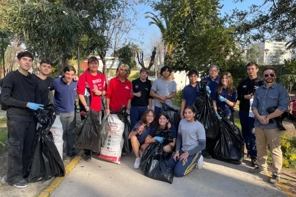ESTUDIANTES PARTICIPAN EN SALIDA ECOLÓGICA