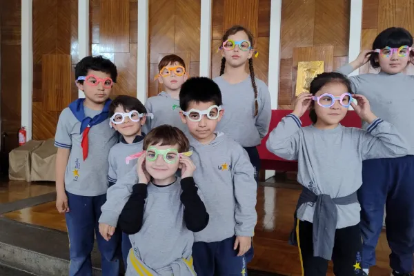 NIÑOS Y NIÑAS MISIONEROS VIVIERON LA EXPERIENCIA DE LOS 'ANTEOJOS SOLIDARIOS'
