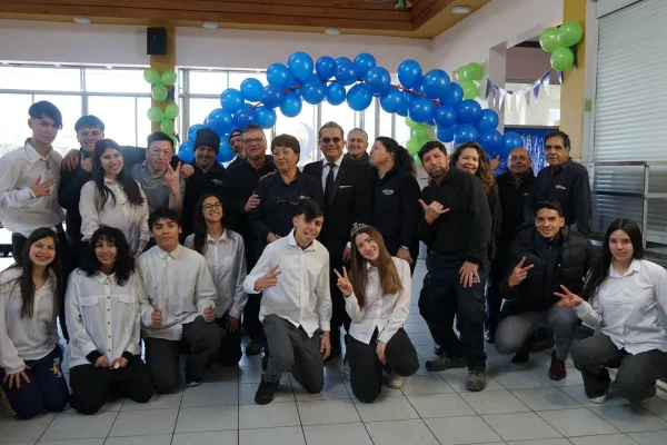 UN 'REGALONEO' CON MUCHO CARIÑO PARA NUESTROS AUXILIARES