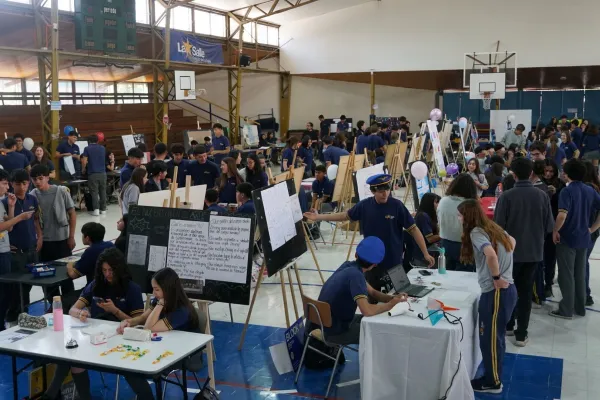 CREATIVIDAD Y APRENDIZAJE EN LA FERIA DE MATEMÁTICA LASALLISTA 2025