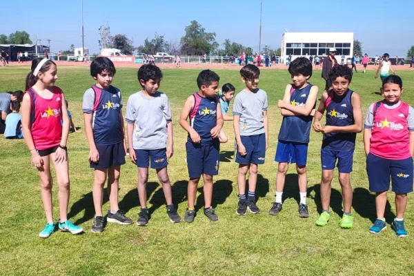 DESTACADA PARTICIPACIÓN DE NUESTROS ATLETAS EN LA COPA DE ATLETISMO ESCOLAR RM